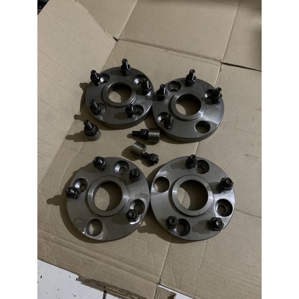 Adaptor velg Mobil 4x100 ke 5x114,3