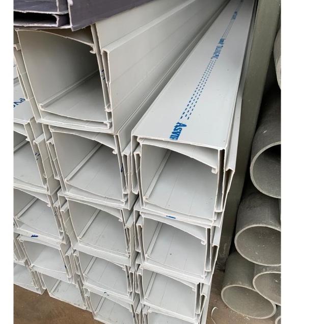 TALANG AIR KOTAK PVC PUTIH 1BTG 3,9MTR