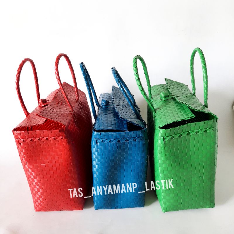 READY STOK Tas Anyaman Souvenir Belanja Custom Anyam Plastik Tas Hajatan Parcel Lebaran Pakai Tutup dan Kancing WARNA POLOS