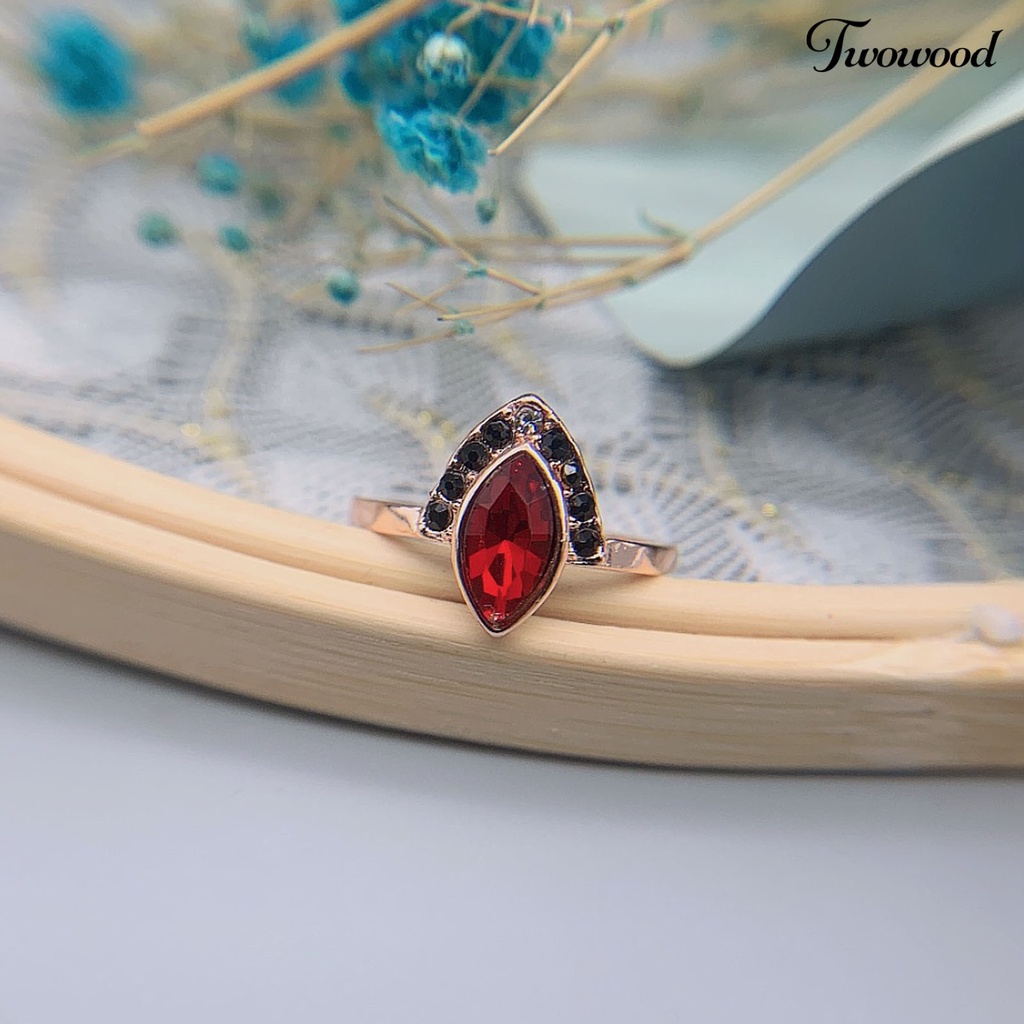 Cincin Knuckle Berlian Imitasi Warna Merah Gaya Vintage Klasik Untuk Wanita