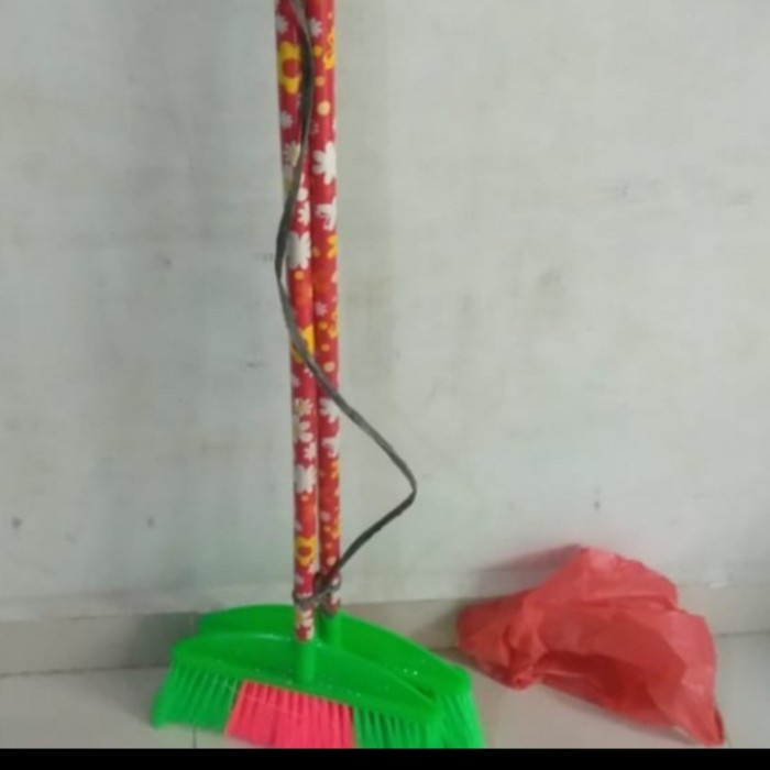 

Shumamedan SAPU plastik NYLON PLUS GAGANG