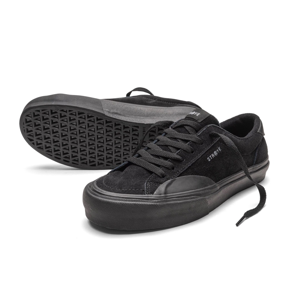 Straye Logan Full Black Suede