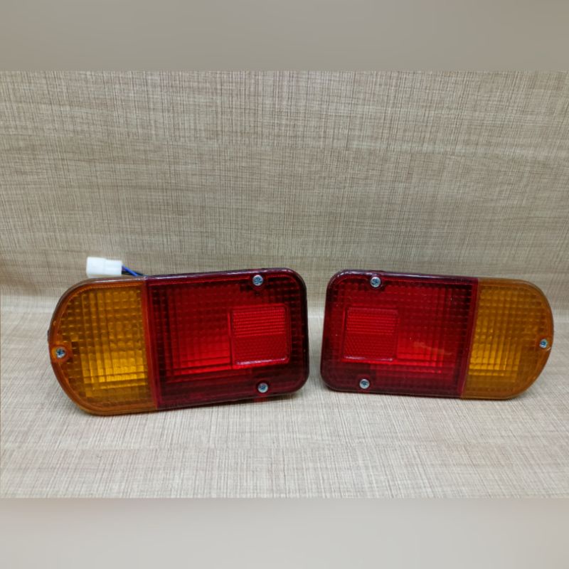 Harga Sepasang Kanan dan Kiri - Stoplamp Lampu Belakang Mejistar DNY Mitsubishi Colt Diesel T120SS Model Original