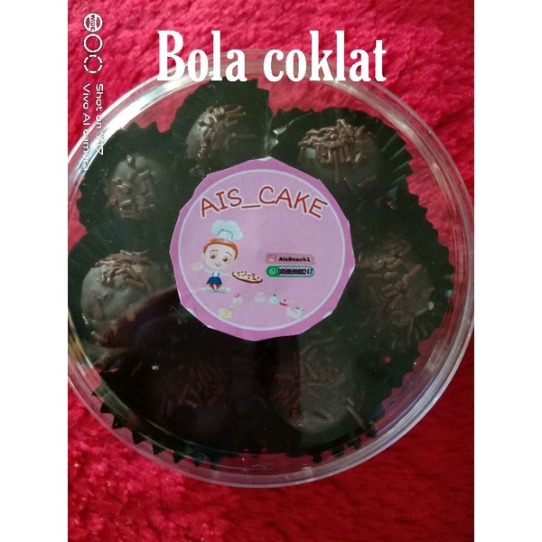 

BOLA COKLAT