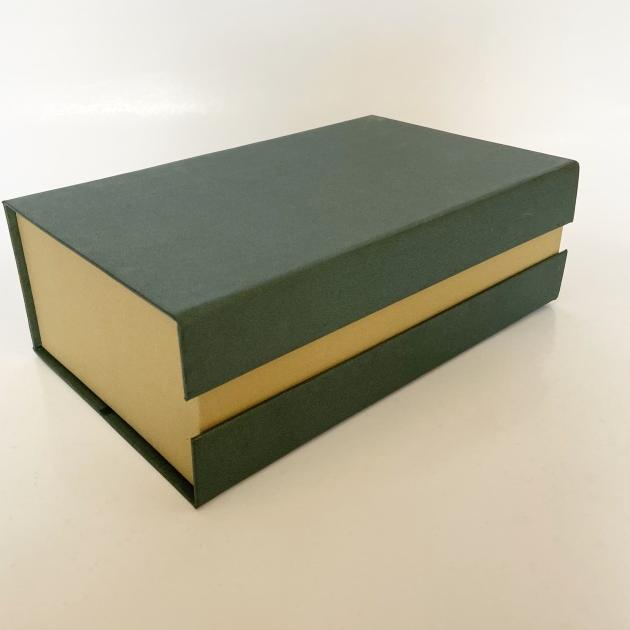 

Box Model magnet / Box Seserahan / Gift Box / kotak kado (24,5x15x8)