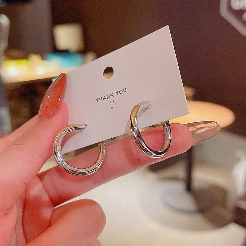 Anting stud silver needle 925 Bentuk Lingkaran Polos Gaya Klasik Untuk Wanita