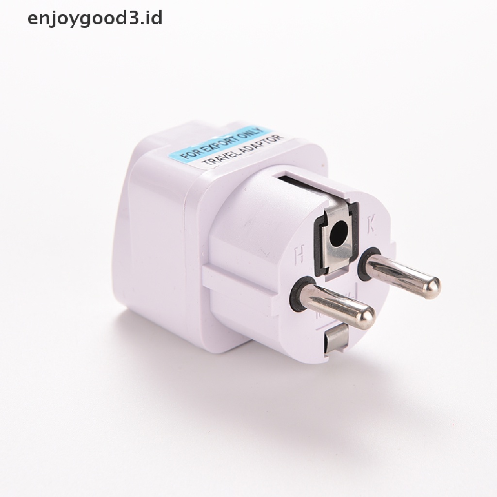 Adapter Konverter Power Socket Plug UK US AU Ke EU Portable Untuk Travel