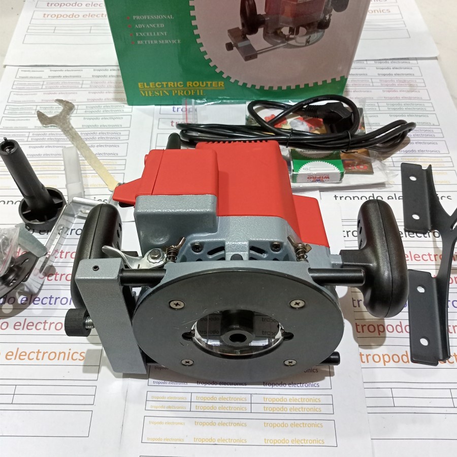 Mesin Profil Besar Router WIPRO W 1112