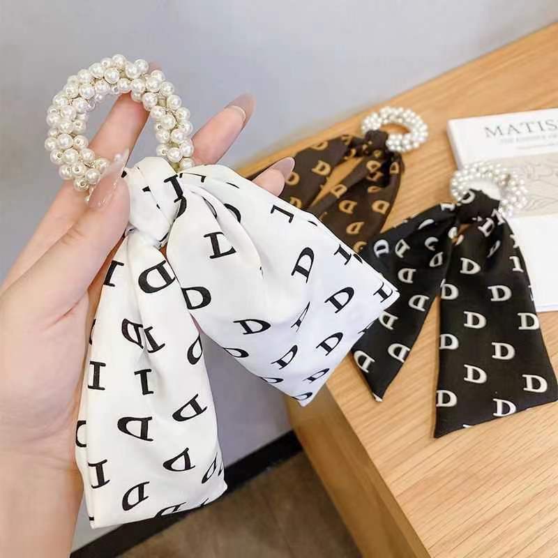 Srunchie Scraf Mutiara Wanita Gaya Korea Motif D Aksesoris Rambut Fashion Wanita Import