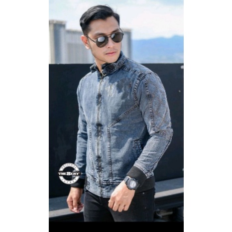 jaket bomber jeans/jaket denim zipper pria/jaket levis pria resleting/jaket bomber levis/bomber jean