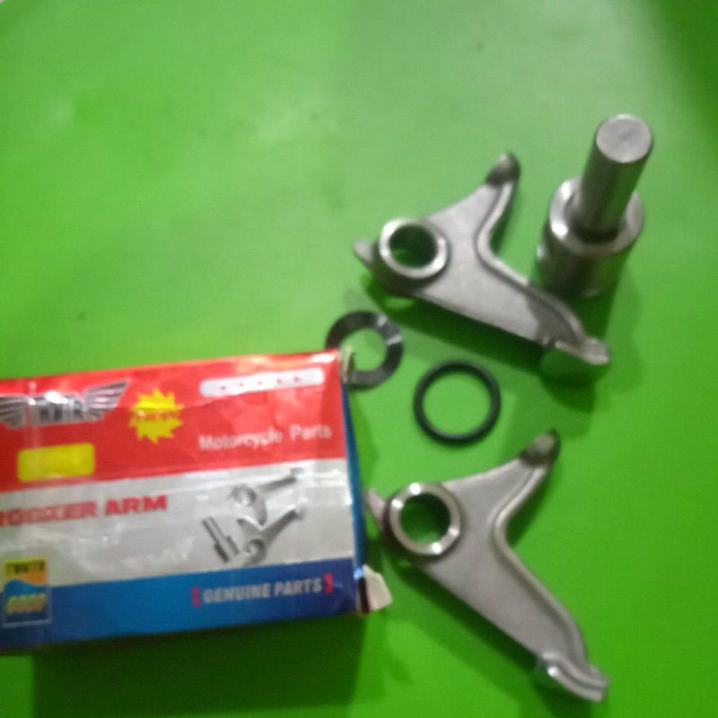 PELATUK KLEP SET ROLLER BAWAH TEMPLAR LOWER ROCKER ARM SET UNIVERSAL .MOTOR RODA TIGA