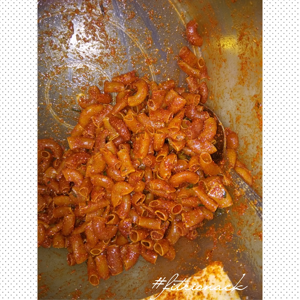 

MAKARONI CIKRUH 500GR JAJANAN FITRI