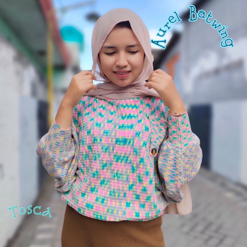 Karin Batwing Rajut Aurel Knit Abstrak