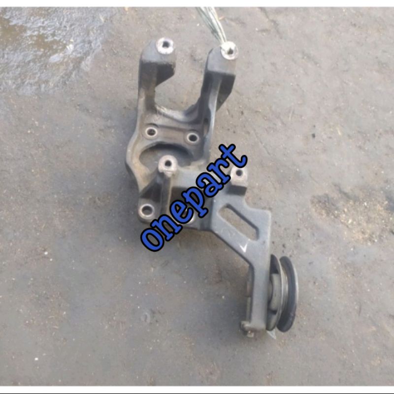 breket bracket AC kijang super grand extra original