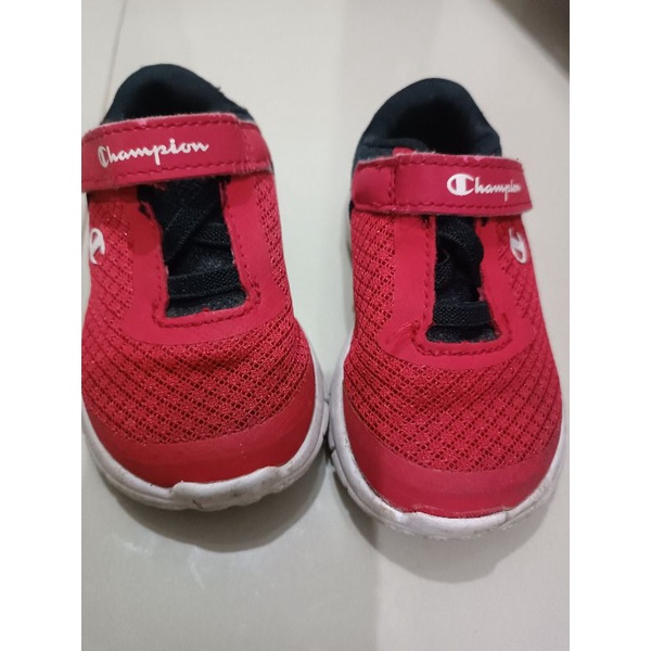 preloved sepatu anak champion