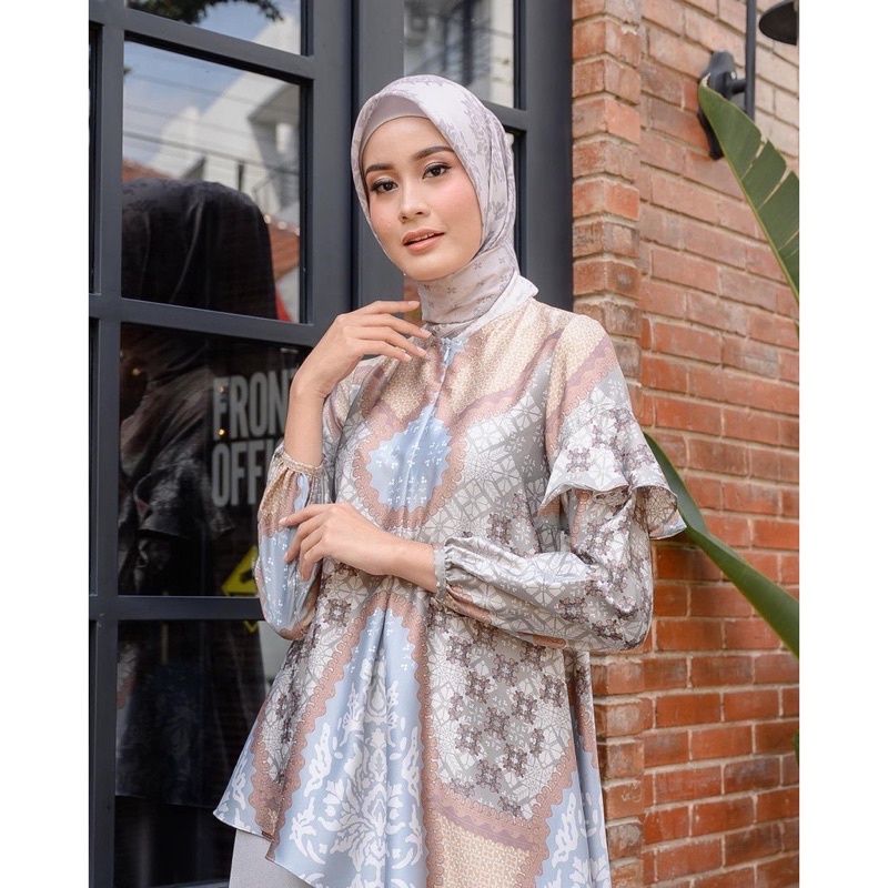 blouse anggrek wearing klamby preloved