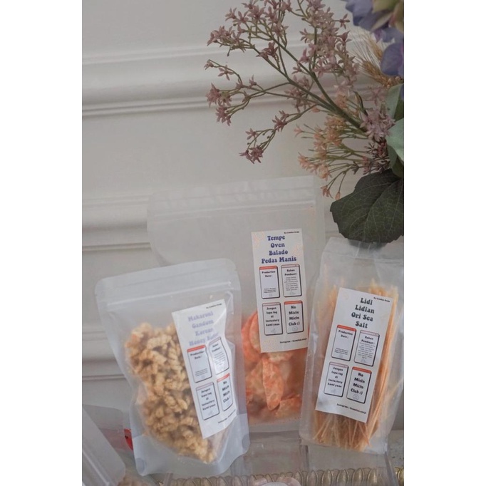 

PAKET 3 MIX CEMILAN SENJA 100GR (MAKARONI, LIDI, TEMPE)