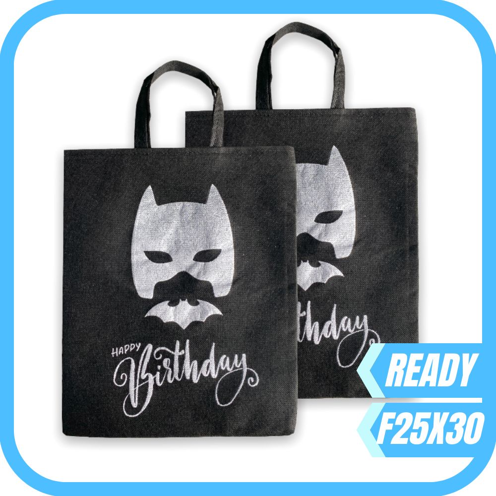 

Goodie Bag Terlaris dan Termurah Tas Ultah perlengkapan Ulang Tahun Lucu Unik READY STOCK MOTIF BATMAN HITAM F25x30 40GSM