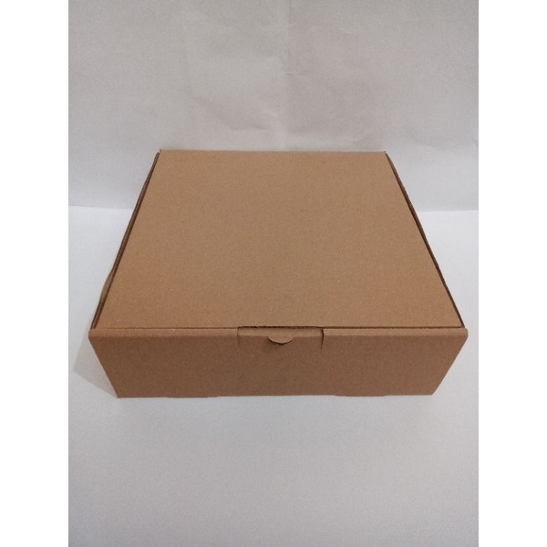 

BOX KARDUS dus 25X25X8 cm Polos / Box Hampers/ Box Gift / Box selip / Box Hantaran / Box Kemasan (10 PCS)