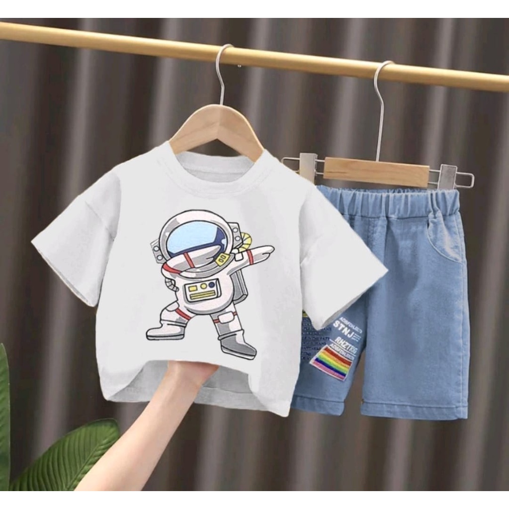 NEW FASHION ANAK KEKINIAN MOTIF ASTRONOT DENIM SETELAN PENDEK CELANA JEANS USIA 1-5 TAHUN ANAK LAKI-LAKI DAN PEREMPUAN BISA PILIH WARNA OUTFIT TERKINI CASUAL SEHARI-HARI KAOS PREMIUM TERLARIS HARGA GROSIR PAKAIAN TERPOPULER MASA KINI 2022