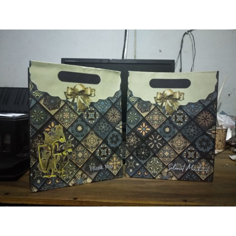 

paperbag batik biru