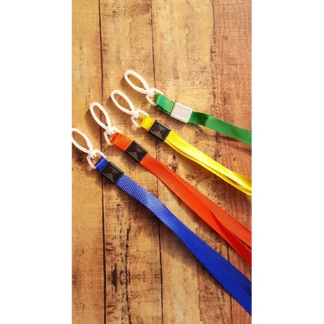 Tali ID Card Cantol Bahan Plastik - Tali Gantung ID Card + Cantolan - Merah