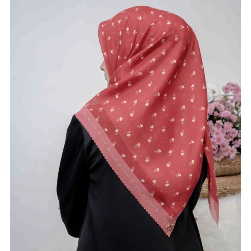 SALE  Chrysant scarf wearingklamby abbey blouse dress ornella men