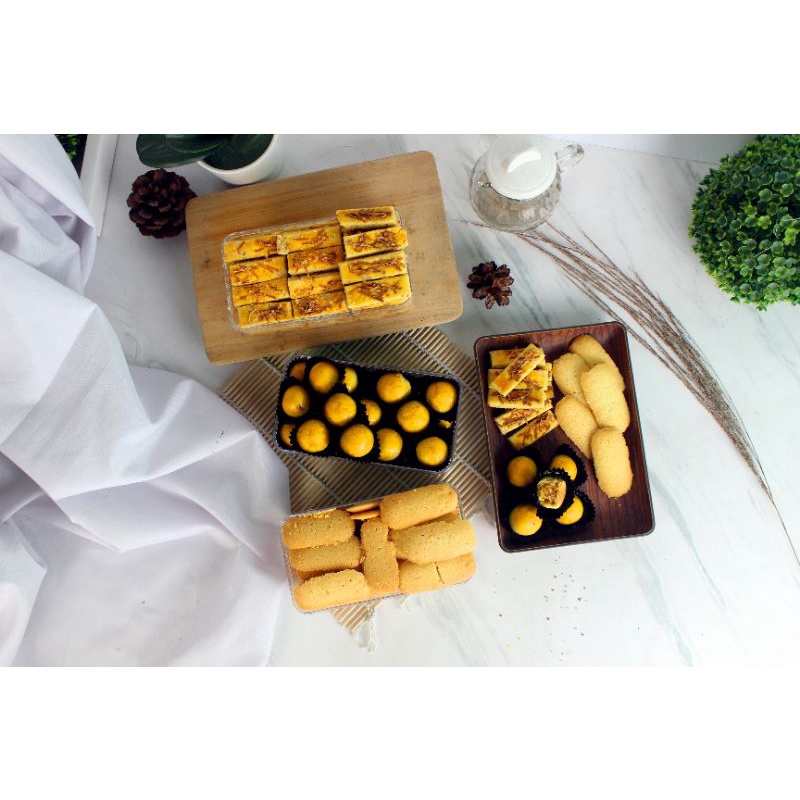 

PAKET HEMAT KUE KERING ( Lotus Cookies )