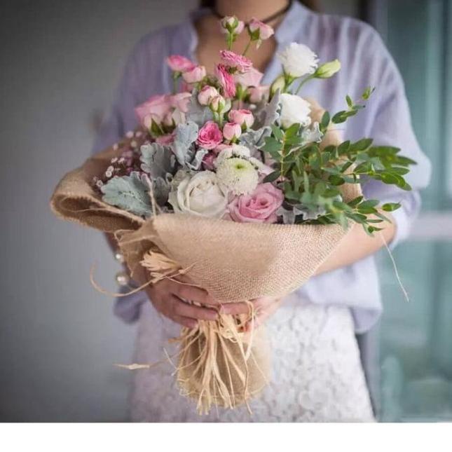 

KARUNG GONI / BURLAP (1 ROLL) FLOWER WRAP PEMBUNGKUS BUNGA