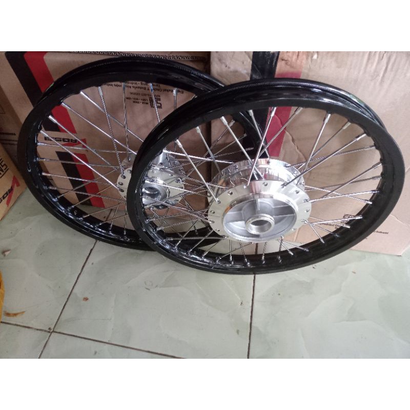 velg jari jari Vega r /fiz r dan Jupiter z ring 17 x140/140