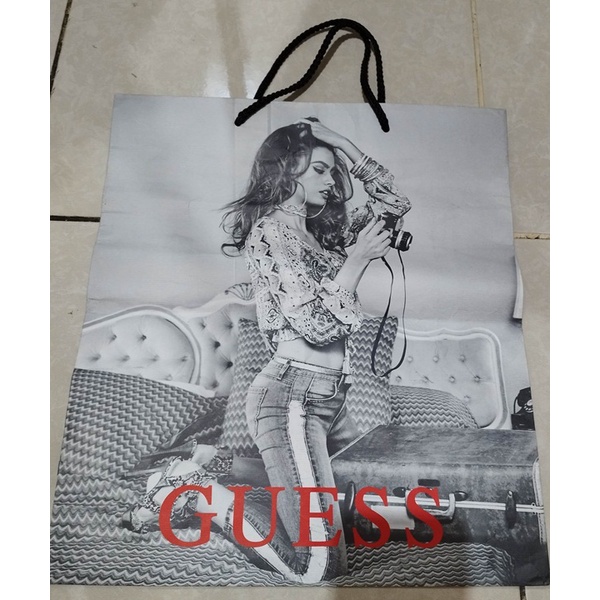 Paperbag Paper Bag Tas Karton Guess Gambar Size L