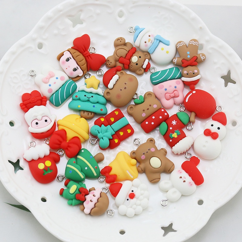 10pcs / set Gantungan Kunci Bentuk Gingerbread Man Santa Snowman Bahan Resin Untuk Aksesoris Natal