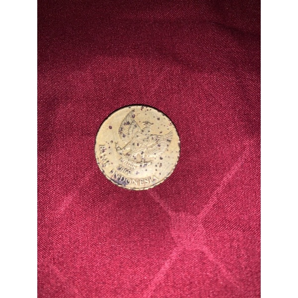 uang kuno / koin 500 bertekstur lama