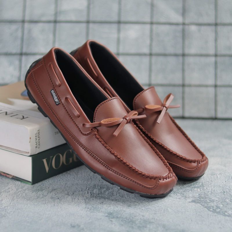 Sepatu Slip On Pria Santai Casual Formal Kulit Sintetis Kerja Kuliah Kantor Kondangan Cozy Houston