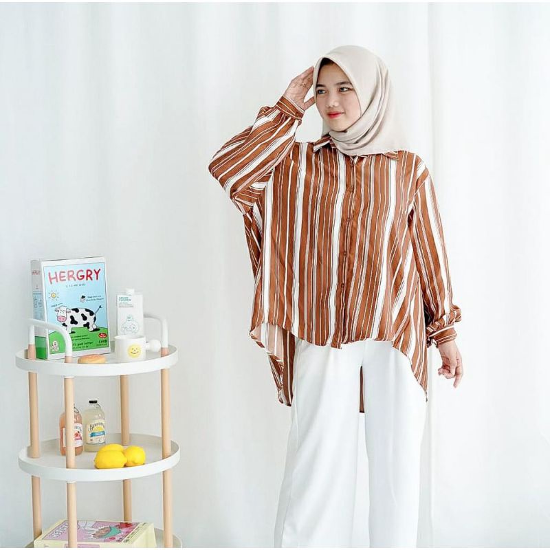 KEMEJA WANITA SALUR OVERSIZE SHAKILA- NADINE SHAKILA SALUR OVERSIZE