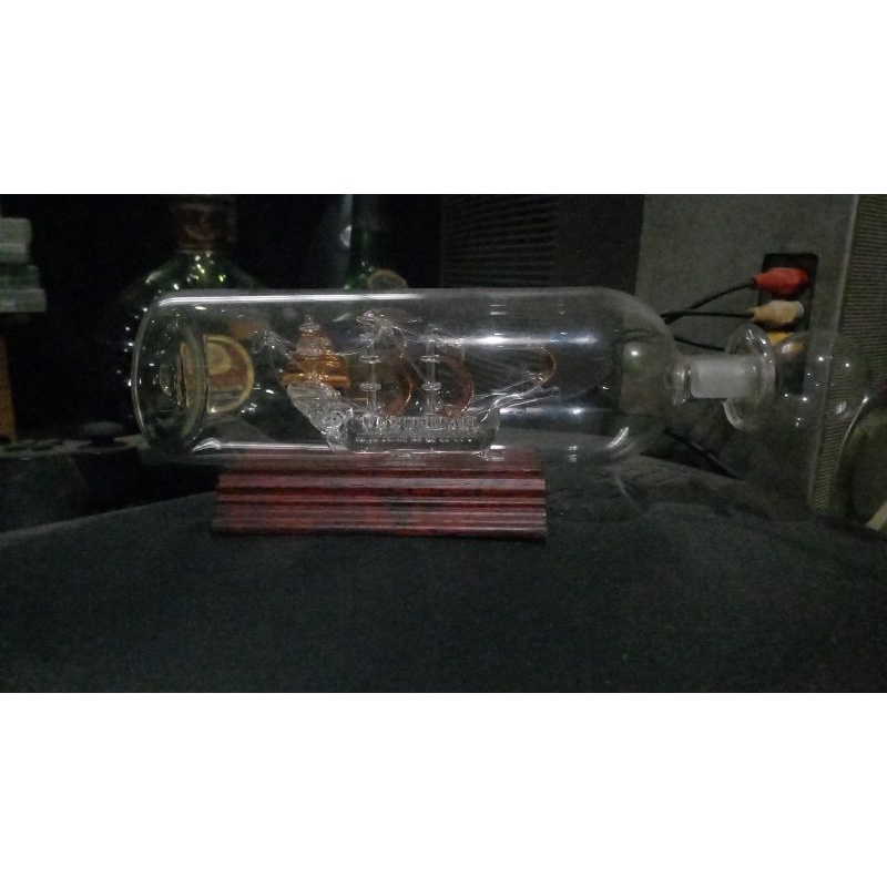 Pajangan Kapal dalam botol Crystal Kristal Asli