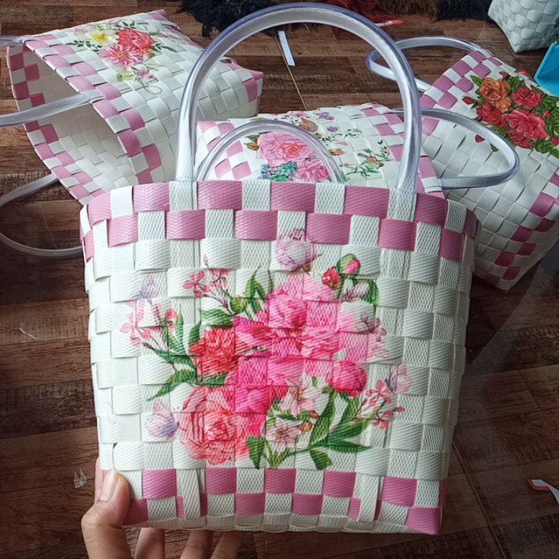 tas anyaman mini decoupage 18*11*18 motif list pink series