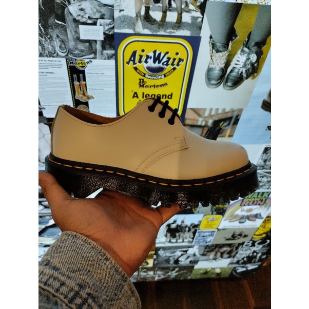 SALE SEPATU DOCMART DR MARTENS 1461 BEX WHITE 36 - 45 NEW ORIGINAL