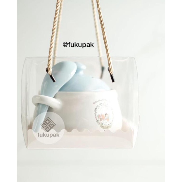 

Box Mika Tali 14x14 (20pcs) Kotak Souvenir Mini Cake Kue Lapis Hamper - Putih Tali Gold