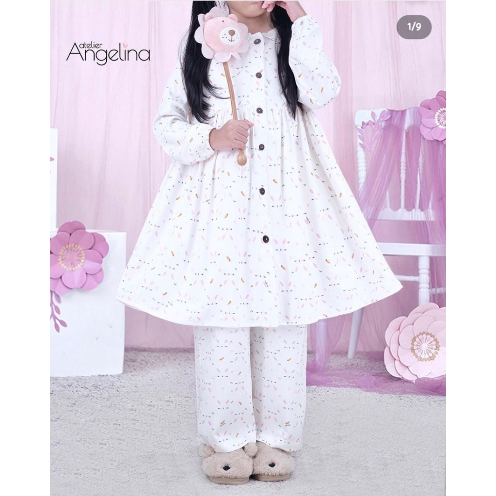 LIL ZAHRA RABBIT CARROT WHITE - SARAH DRESS ANCHOR - LIL ZAHRA ANCHOR by Atelier Angelina