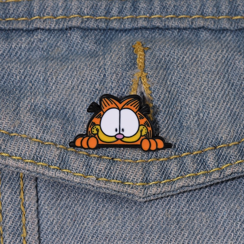 Bros Pin Enamel Desain Kartun Garfield Untuk Aksesoris Kostum Teman