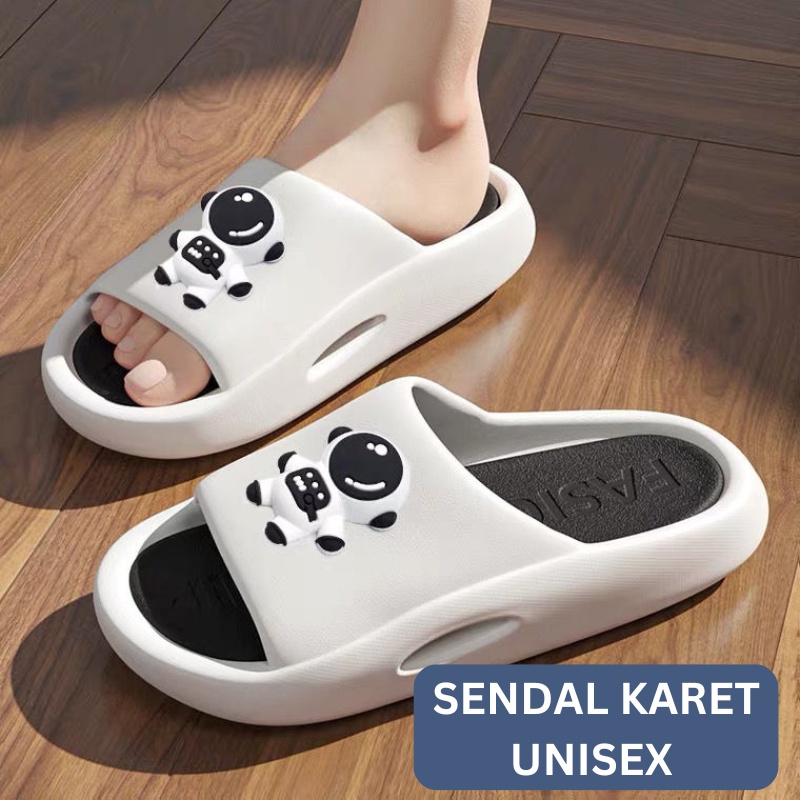 Highland Sandal Pria Lucu Slip On Sandal Aesthetic Karakter Astronot Sandal Unisex Karet Jelly HSN120