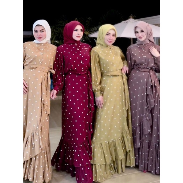 One Set Rok Polkadot Shellasaukia