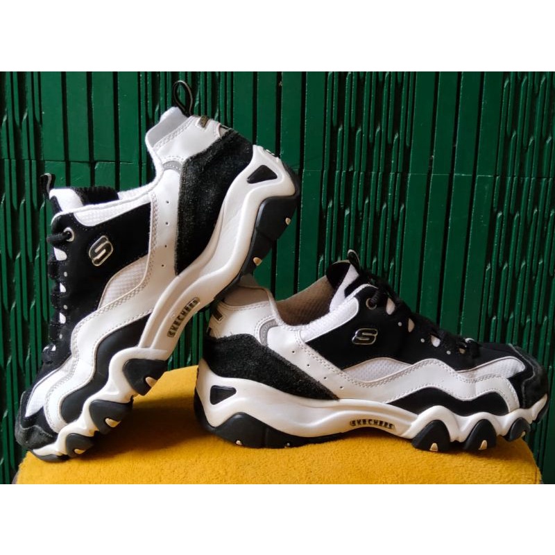 Sepatu Skechers D'Lites Hitam Size 41 Made in China, Mulus berkualitas.