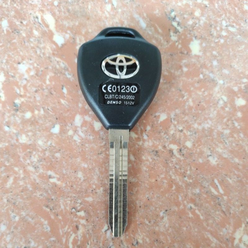 casing kasing kunci remote mobil toyota innova INOVA new / yaris fortuner vios 2 tombol model orisinil