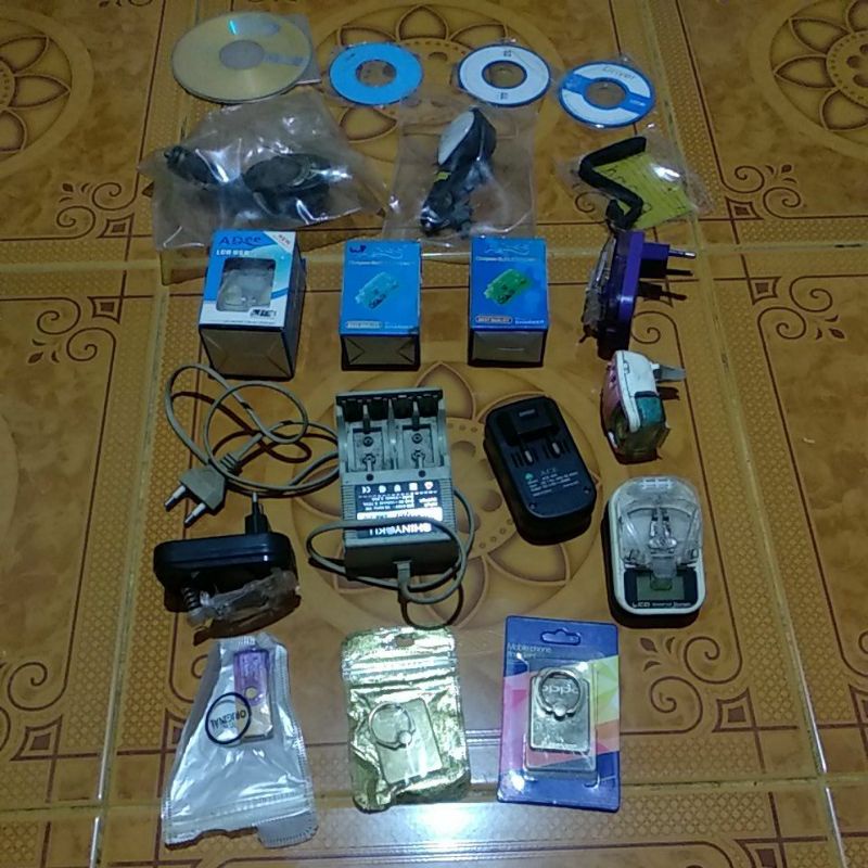 Casan / charger kodok,ring hp,card reader plesdis cd rw dll