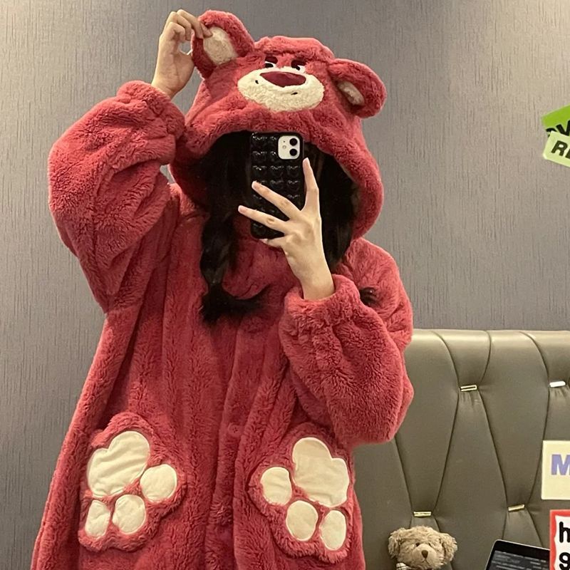 Suhao anak laki-laki bermata besar piyama flanel wanita musim gugur dan musim dingin plus beludru tebal bulu karang strawberry bear ukuran besar longgar bisa dipakai di luar baju tidur