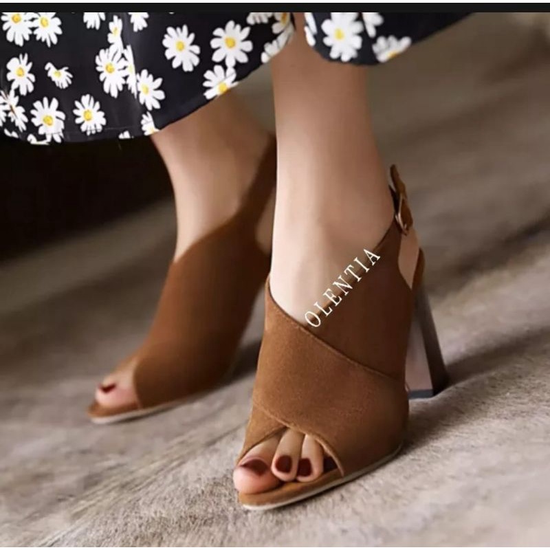 ABBUSHOES Yf 26 sendal tali hak tahu holland 7cm
