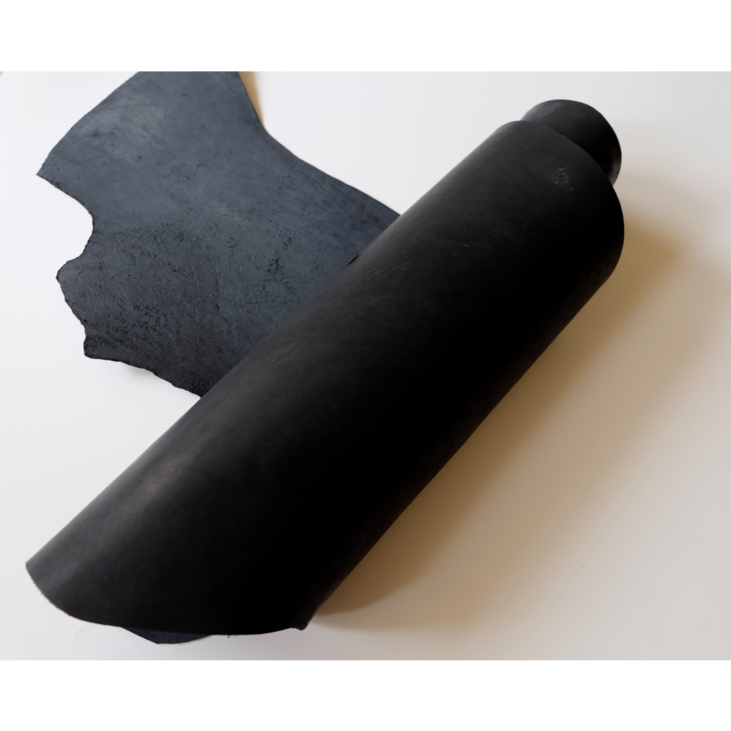 Kulit sapi lembaran vegetan warna hitam Nabati bahan dompet handmade jahit tangan ketebalan 1.2-1.4 
