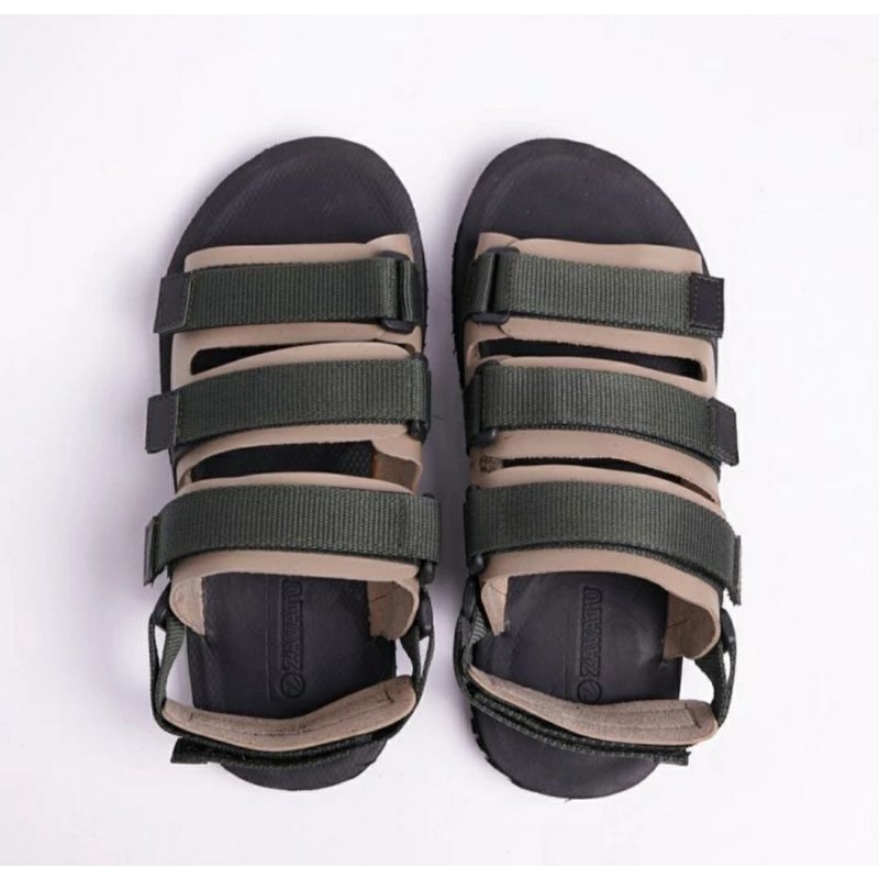 Sandal GUNUNG Gaya Premium Pria Tebal UKURAN Besar 43-49 Sendal Traveling Gaya Sporty Outdoor JUMBO Kuat Awet Cowok Hitam